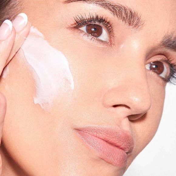 $13❤️‍🔥 LAST 1! Honest Beauty The Daily Calm Lightweight Moisturizer NEW IN BOX - Picture 4 of 9